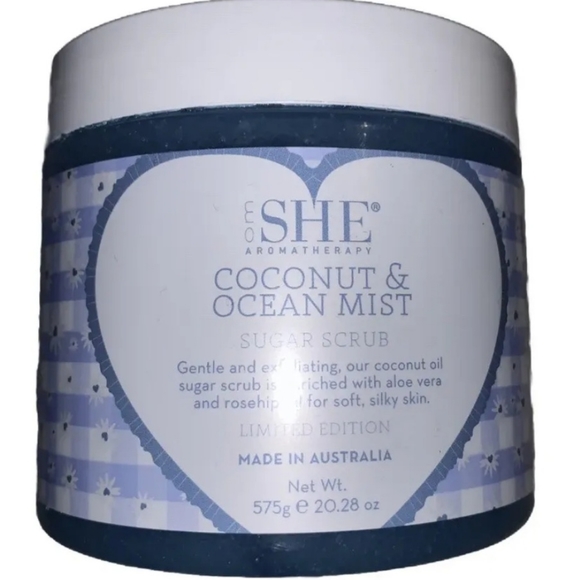 OM SHE Aromatherapy Coconut & Ocean Mist Sugar Scrub 20.28 Oz LIMITED EDITION - Picture 1 of 1